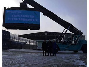 集裝箱正面吊的出車操作方法是什么？